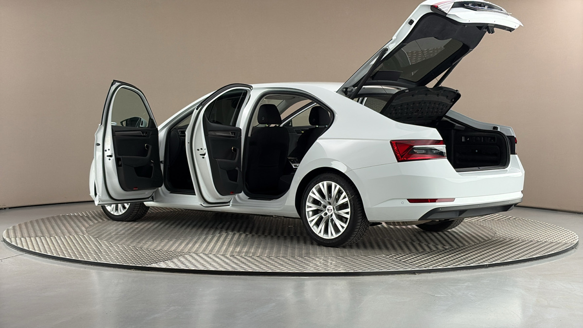 Škoda Superb - 7