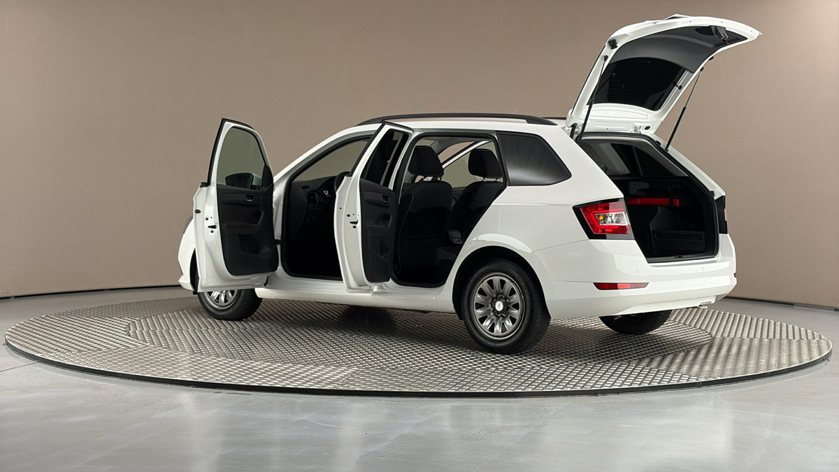 Škoda Fabia - 7