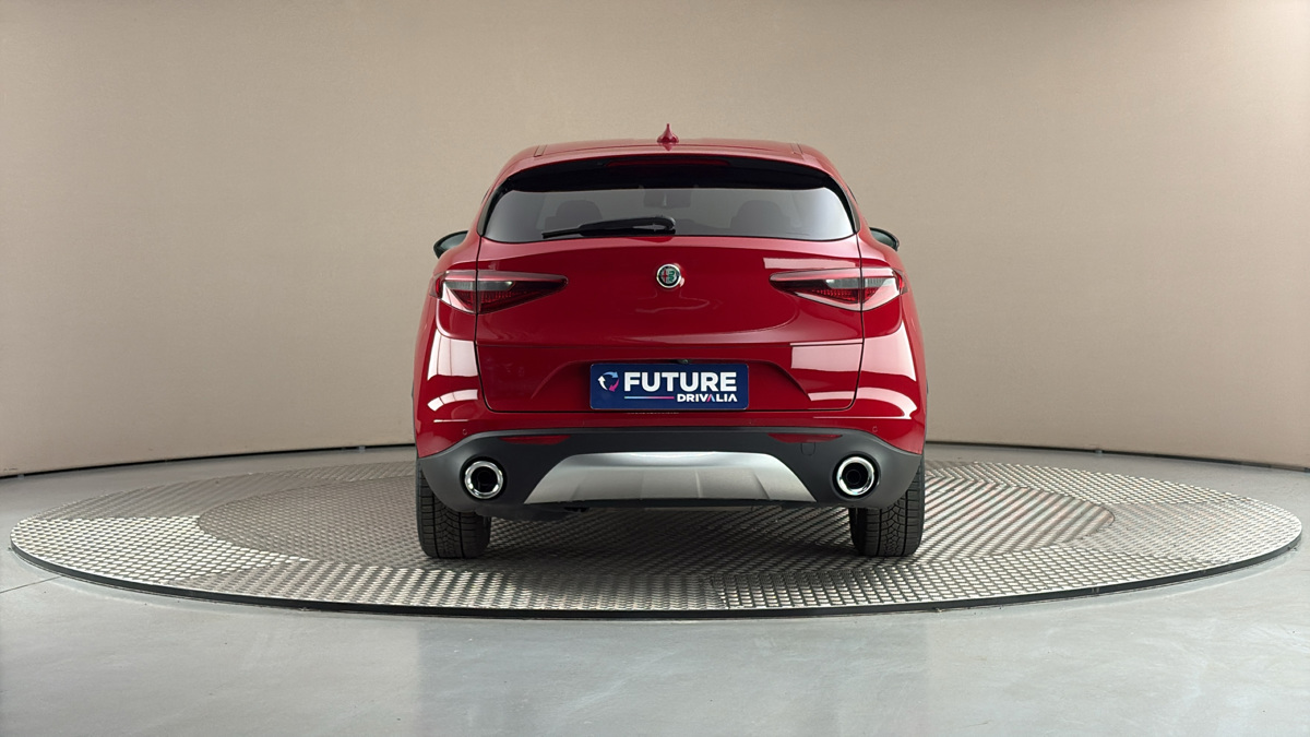 Alfa Romeo Stelvio - 5