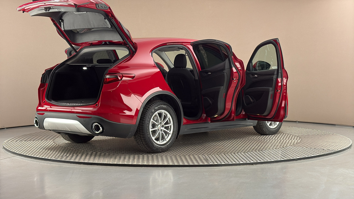Alfa Romeo Stelvio - 6