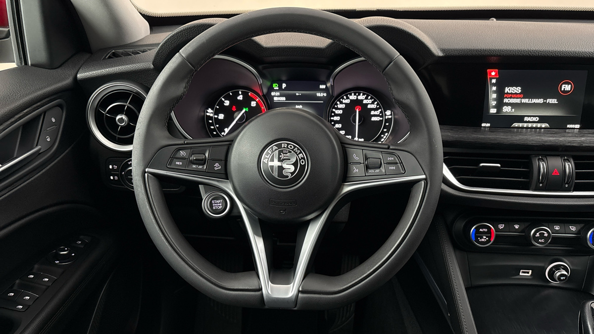 Alfa Romeo Stelvio - 9