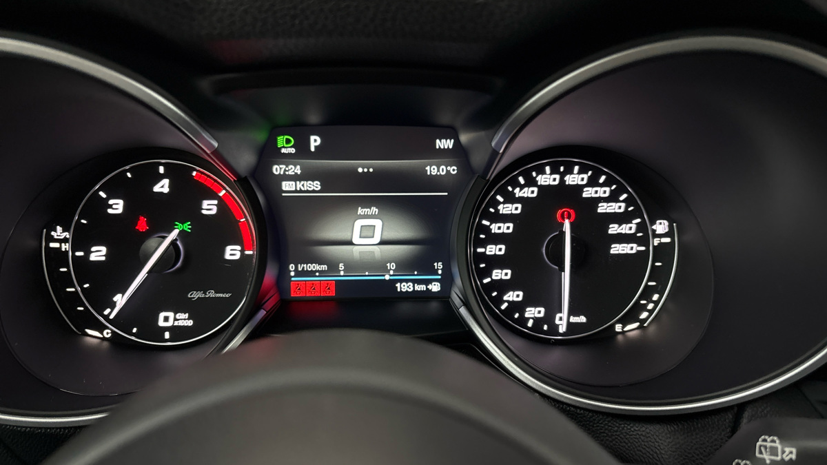 Alfa Romeo Stelvio - 10