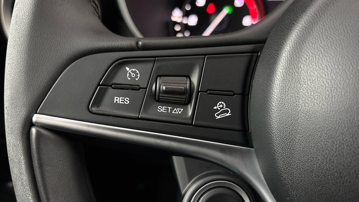 Alfa Romeo Stelvio - 14