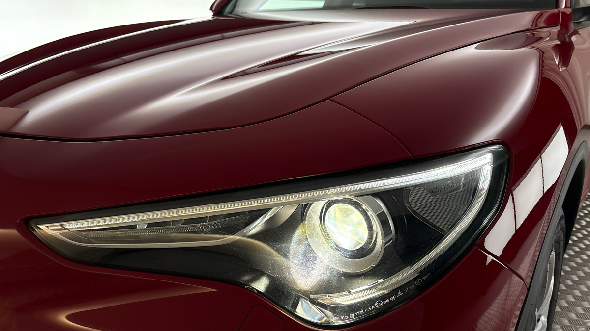 Alfa Romeo Stelvio - 18