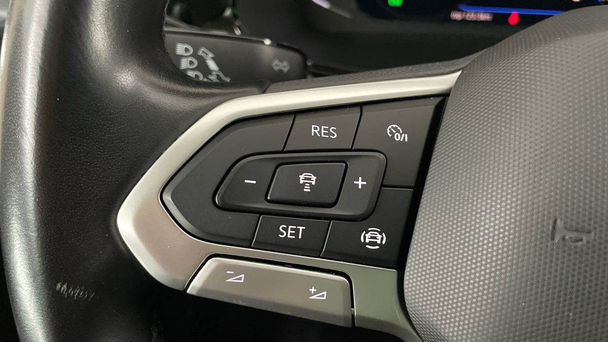 Volkswagen Multivan - 14