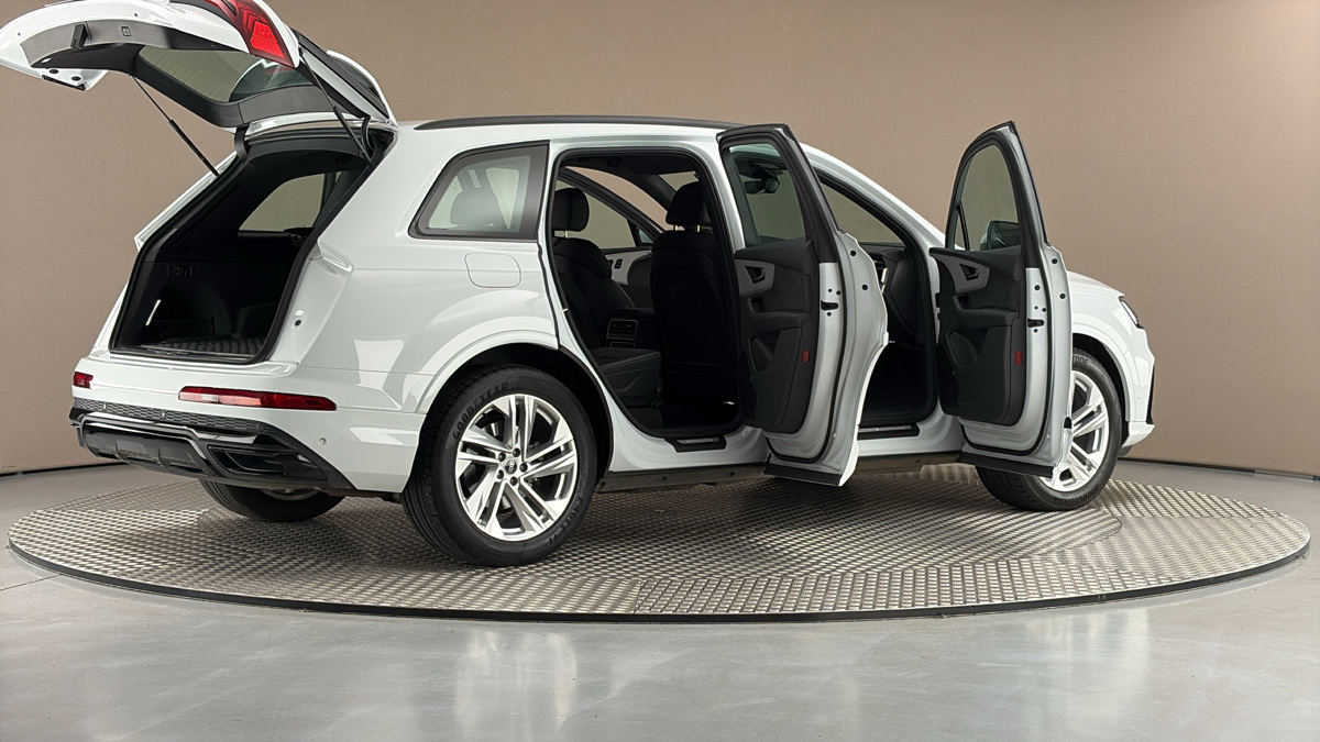 Audi Q7 - 6