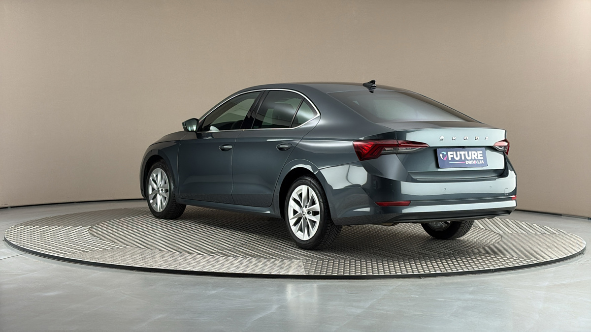 Škoda Octavia - 2