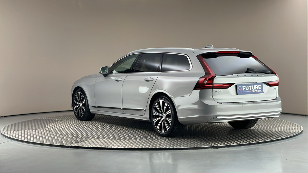 Volvo V90 - 2