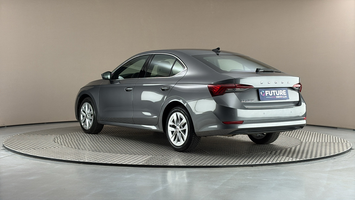 Škoda Octavia - 2