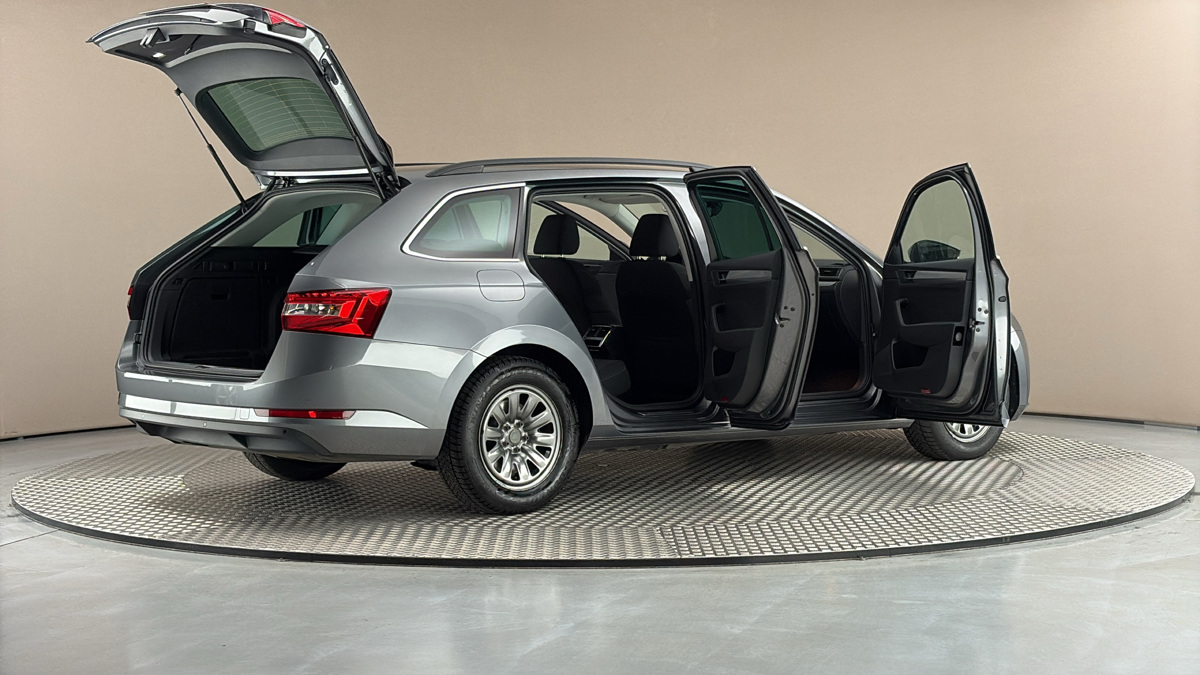 Škoda Superb - 6