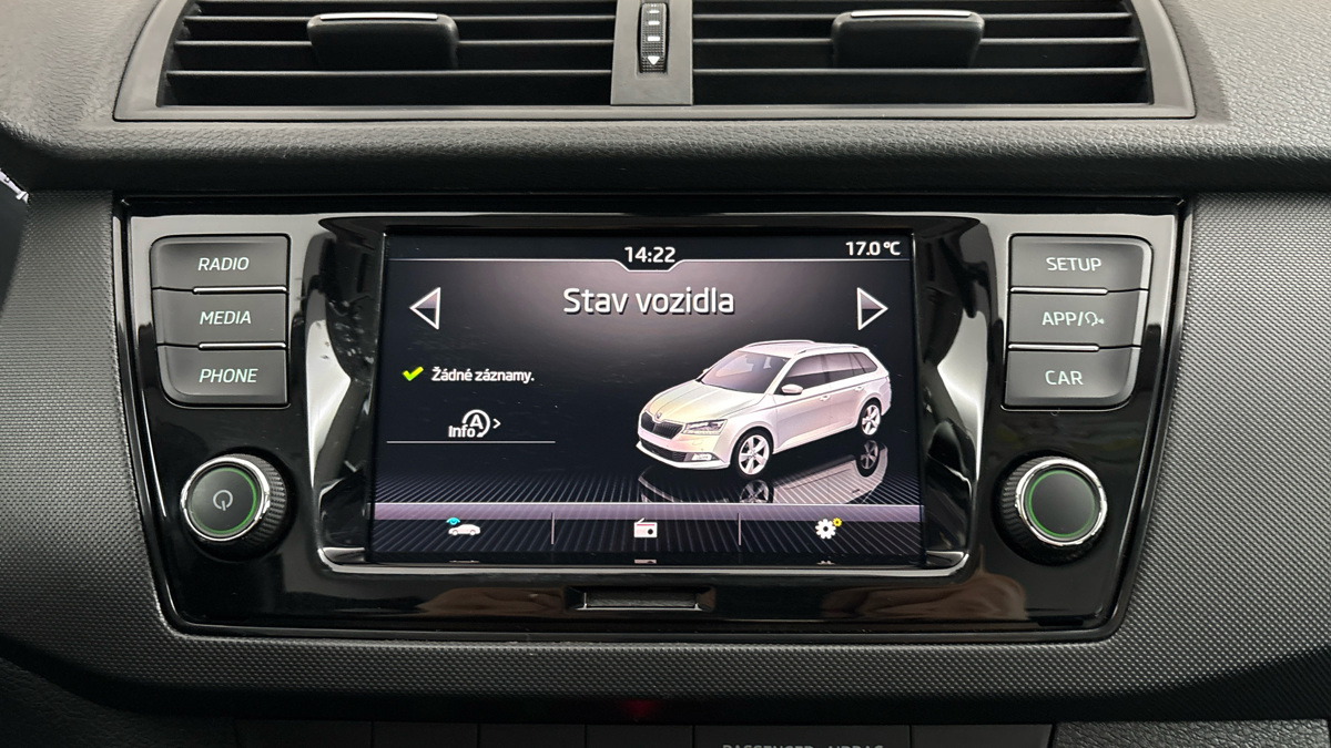 Škoda Fabia - 12
