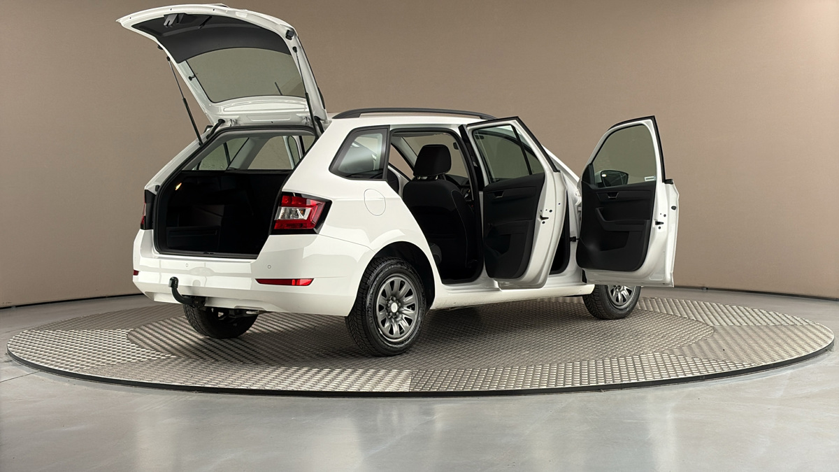 Škoda Fabia - 6