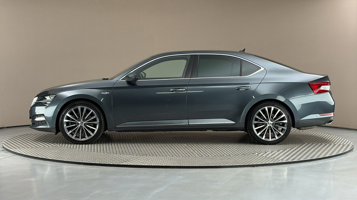 Škoda Superb - 4