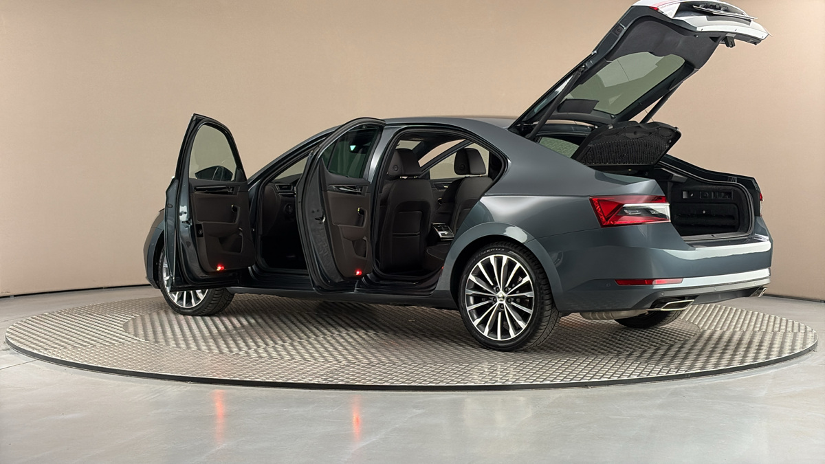 Škoda Superb - 7