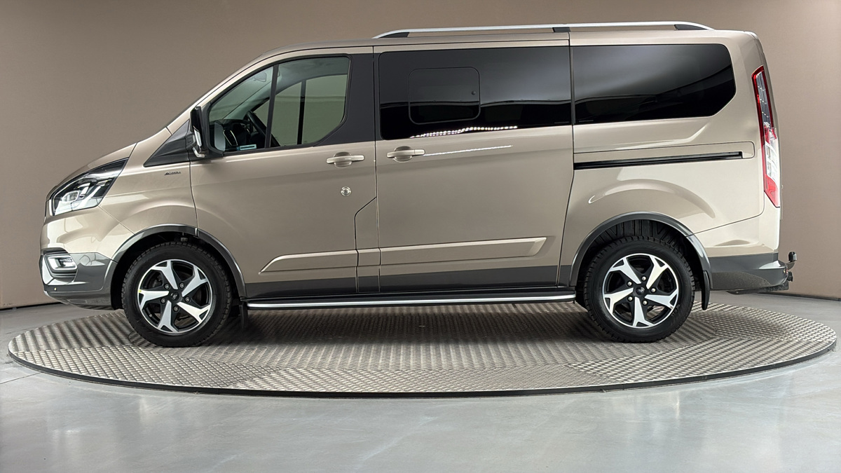 Ford Tourneo Custom - 4
