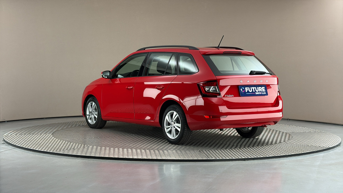 Škoda Fabia - 2