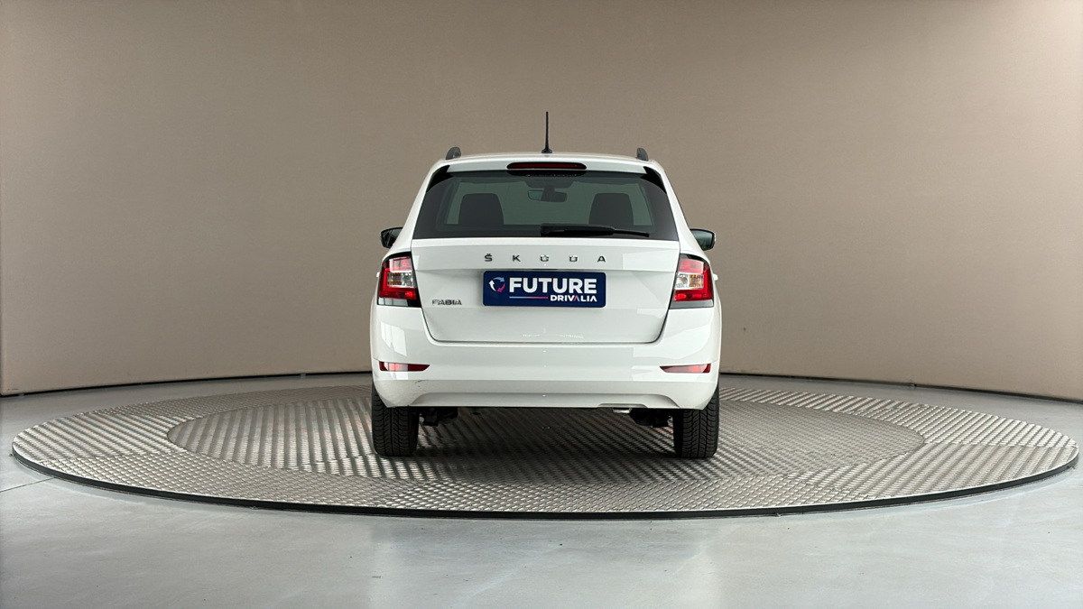Škoda Fabia - 5