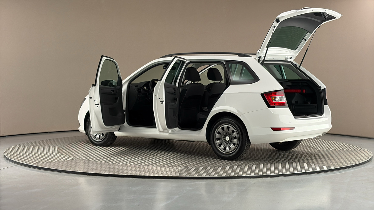 Škoda Fabia - 7