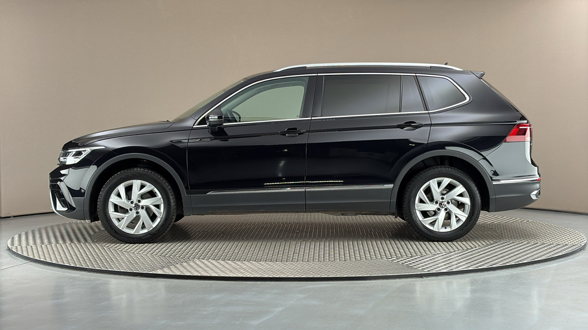 Volkswagen Tiguan Allspace - 4