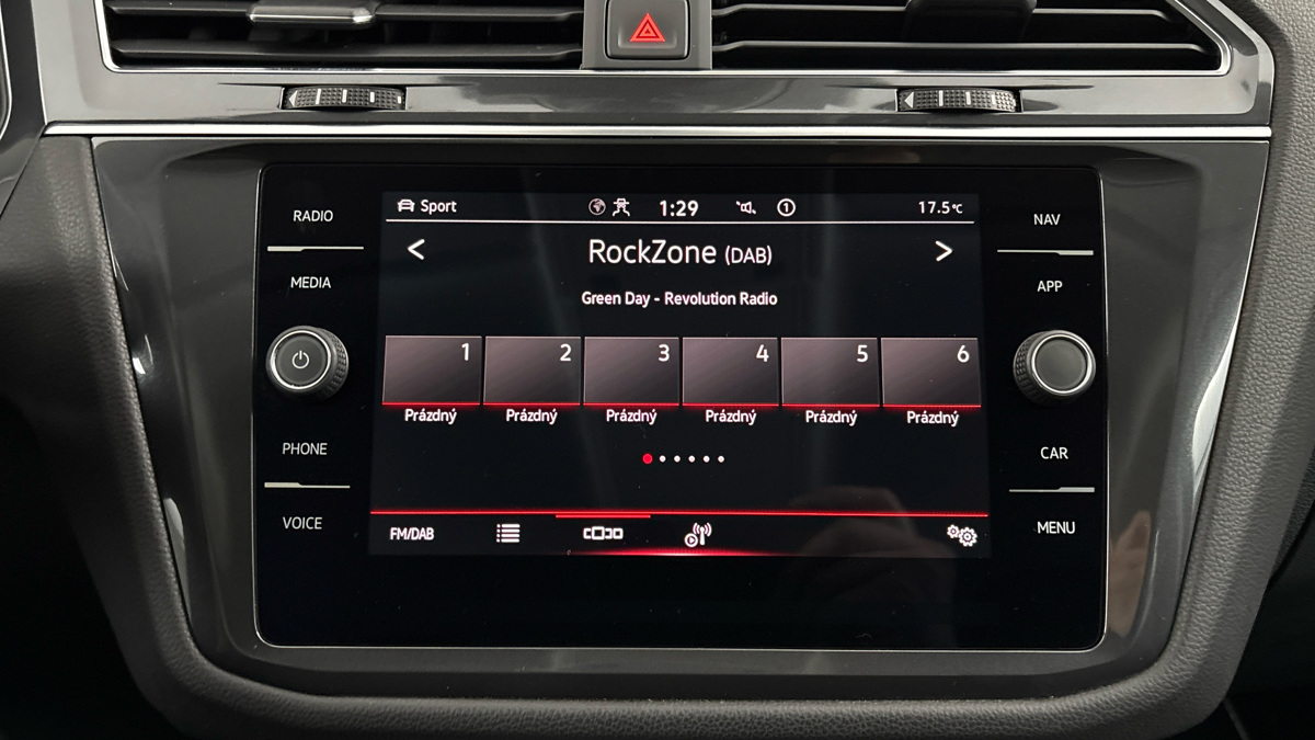 Volkswagen Tiguan Allspace - 11