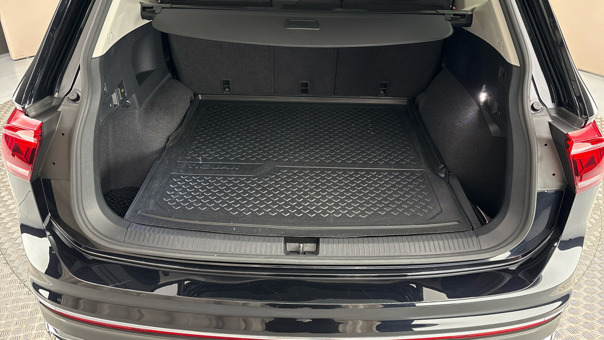 Volkswagen Tiguan Allspace - 17