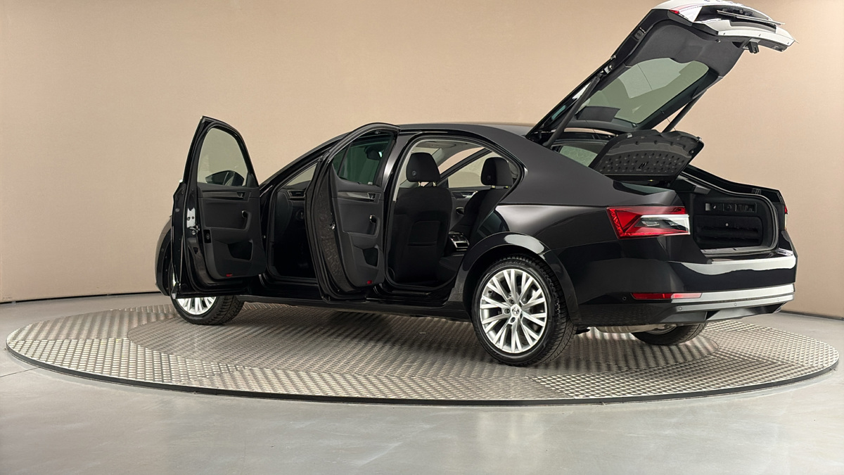 Škoda Superb - 7
