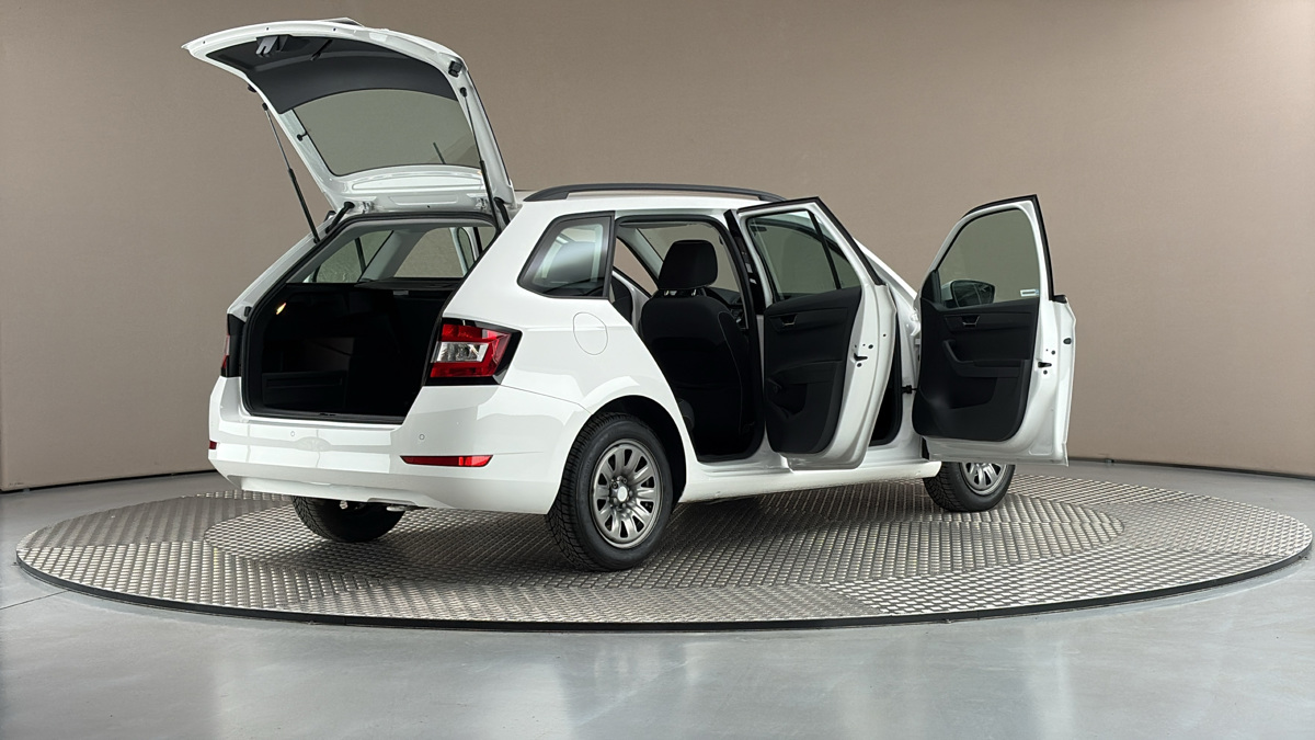 Škoda Fabia - 6