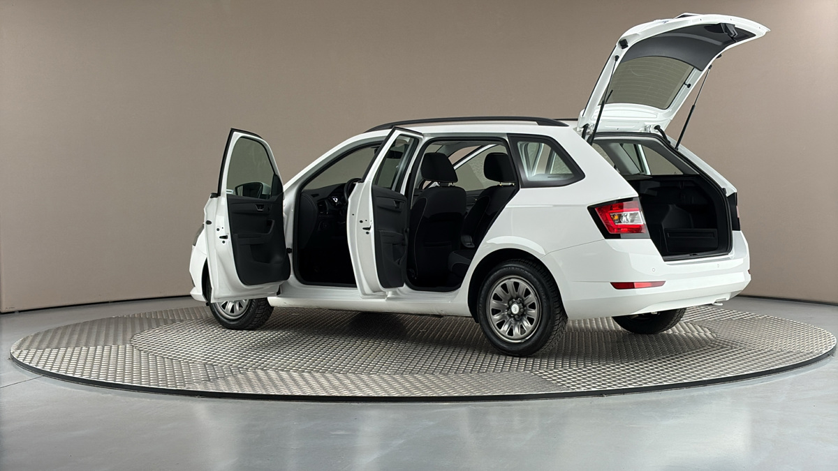 Škoda Fabia - 7