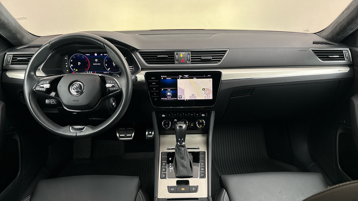 Škoda Superb - 8