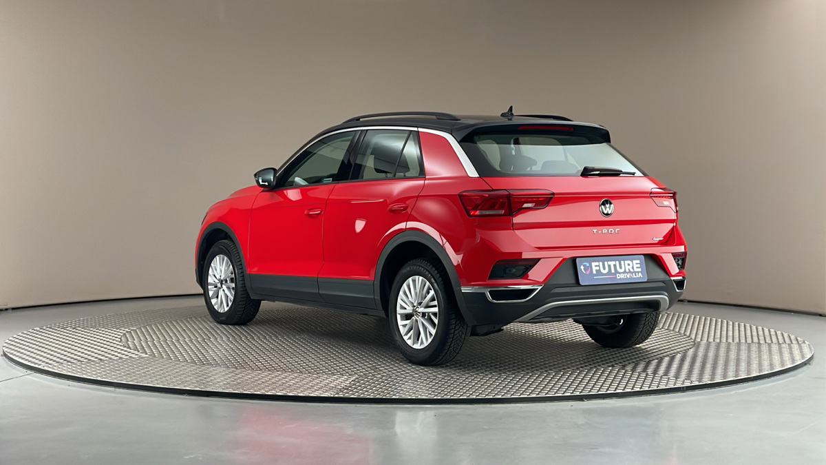 Volkswagen T-Roc - 2