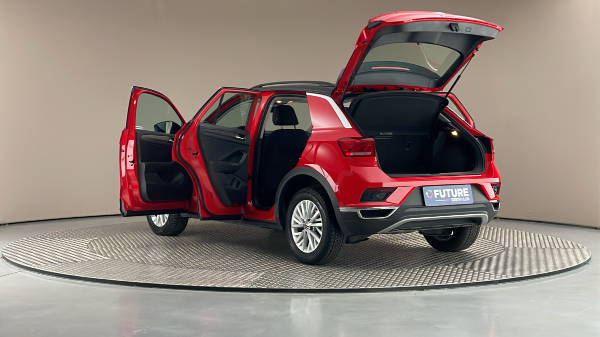 Volkswagen T-Roc - 7