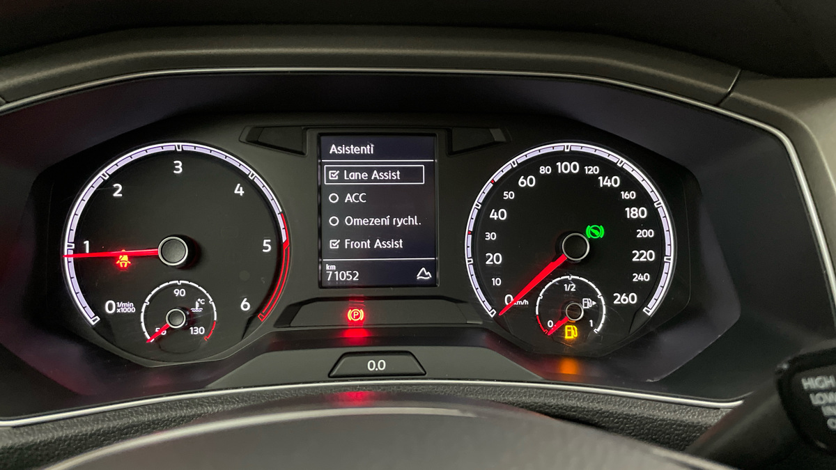 Volkswagen T-Roc - 10