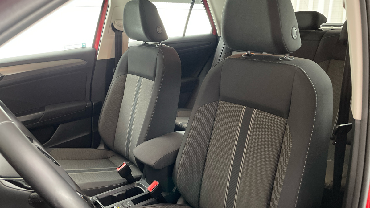 Volkswagen T-Roc - 15