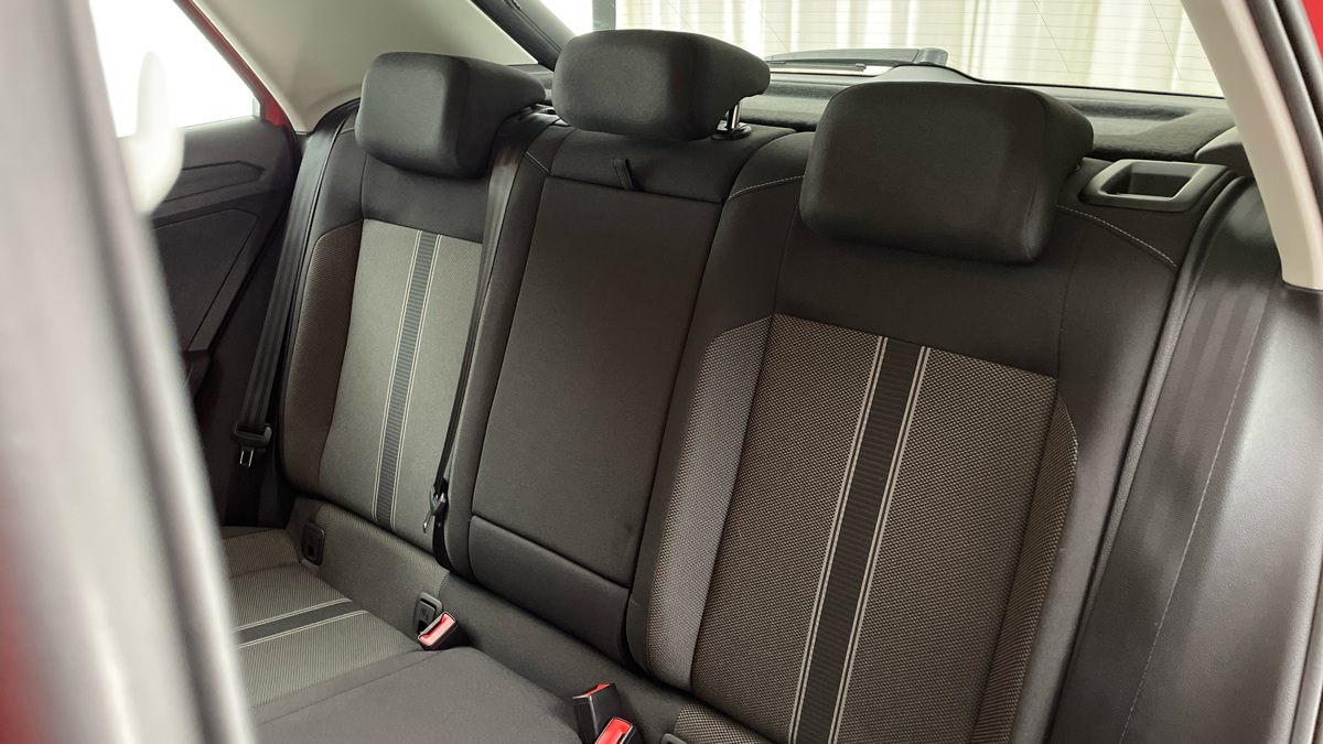 Volkswagen T-Roc - 16