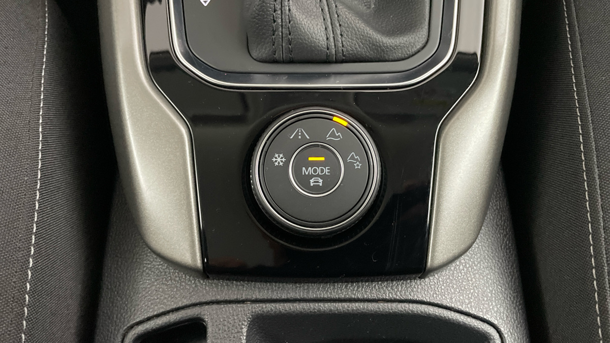 Volkswagen T-Roc - 23