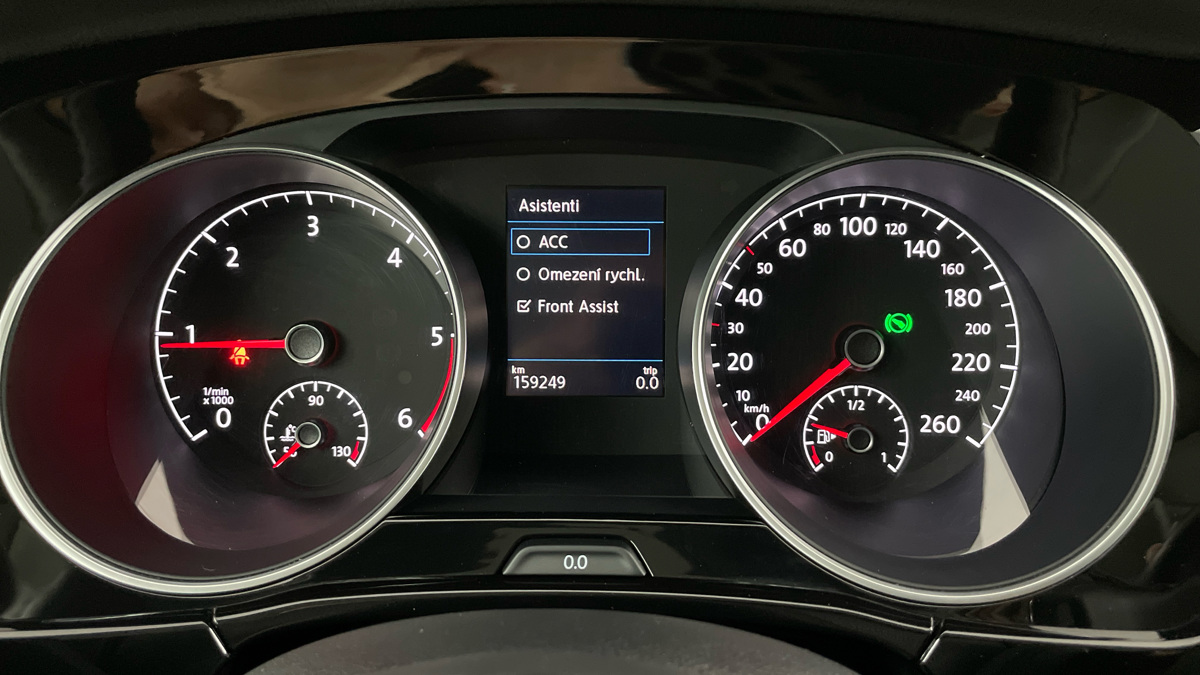 Volkswagen Touran - 10