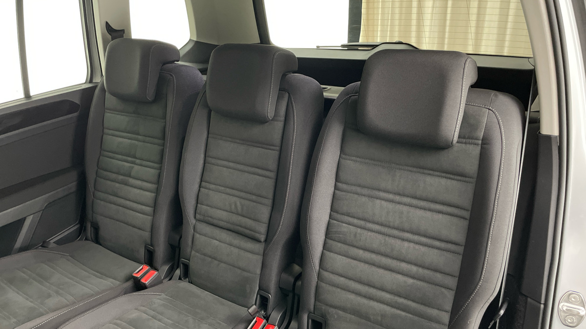 Volkswagen Touran - 16