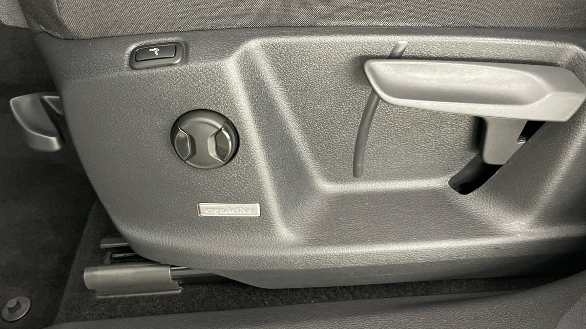 Volkswagen Touran - 22