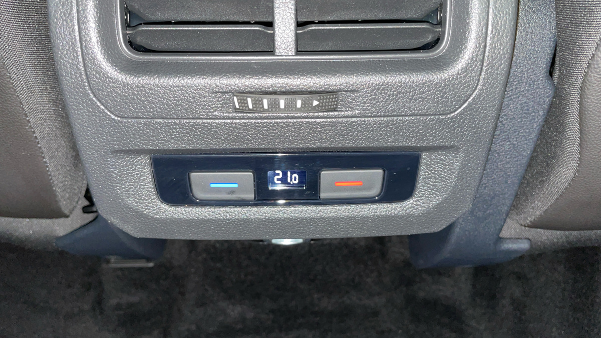 Volkswagen Touran - 23