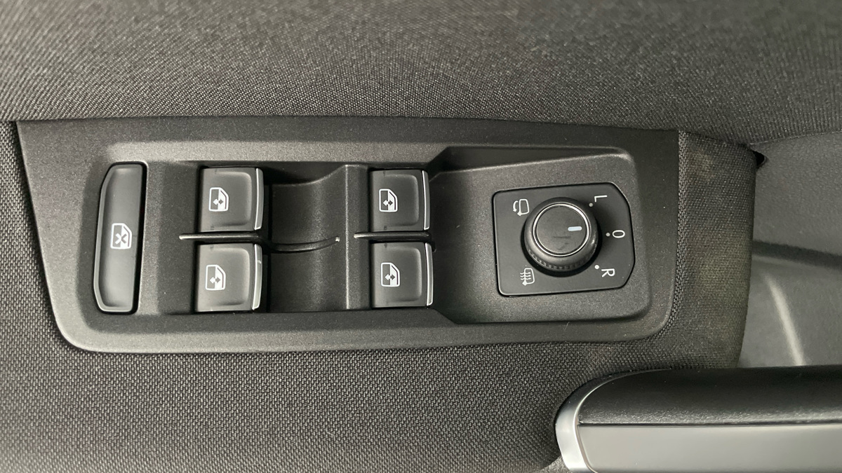 Volkswagen Touran - 24