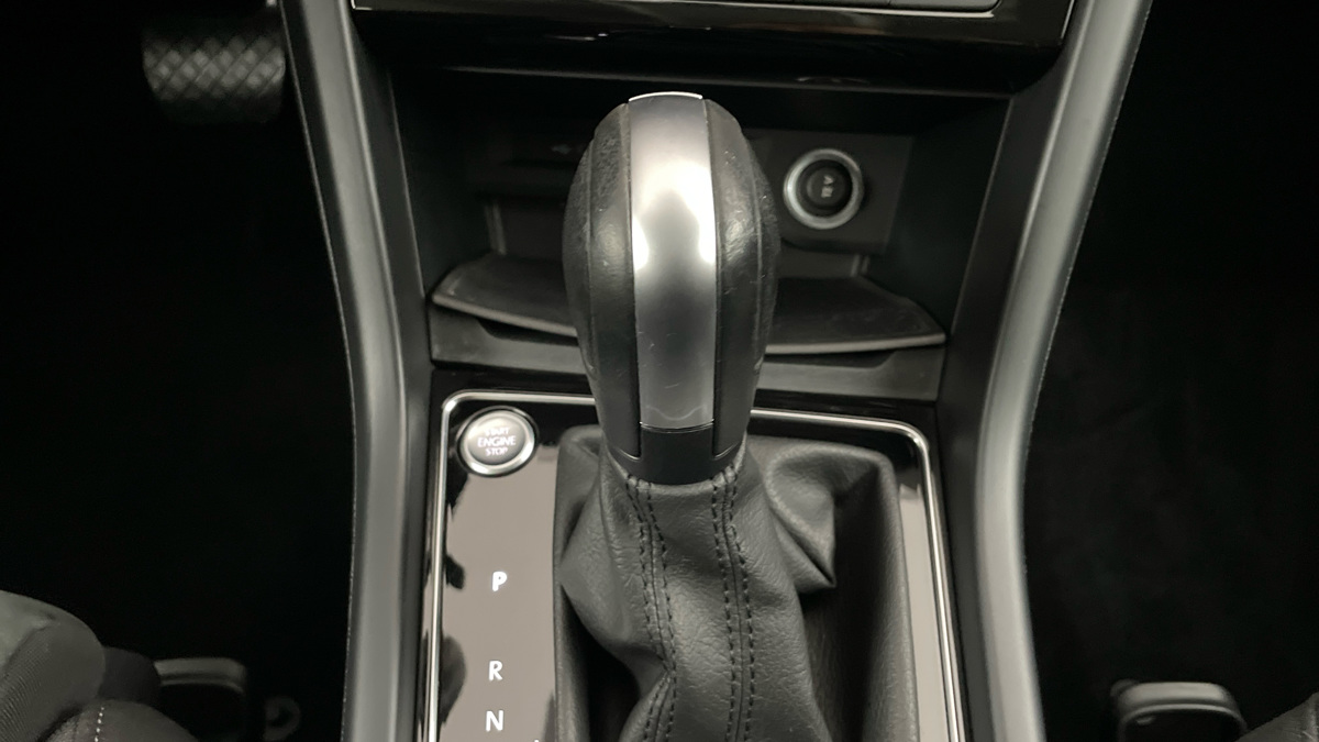 Volkswagen Touran - 26