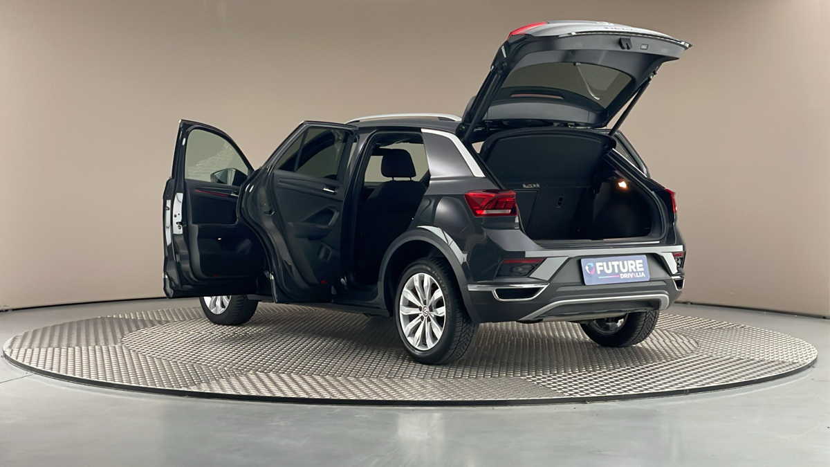Volkswagen T-Roc - 7