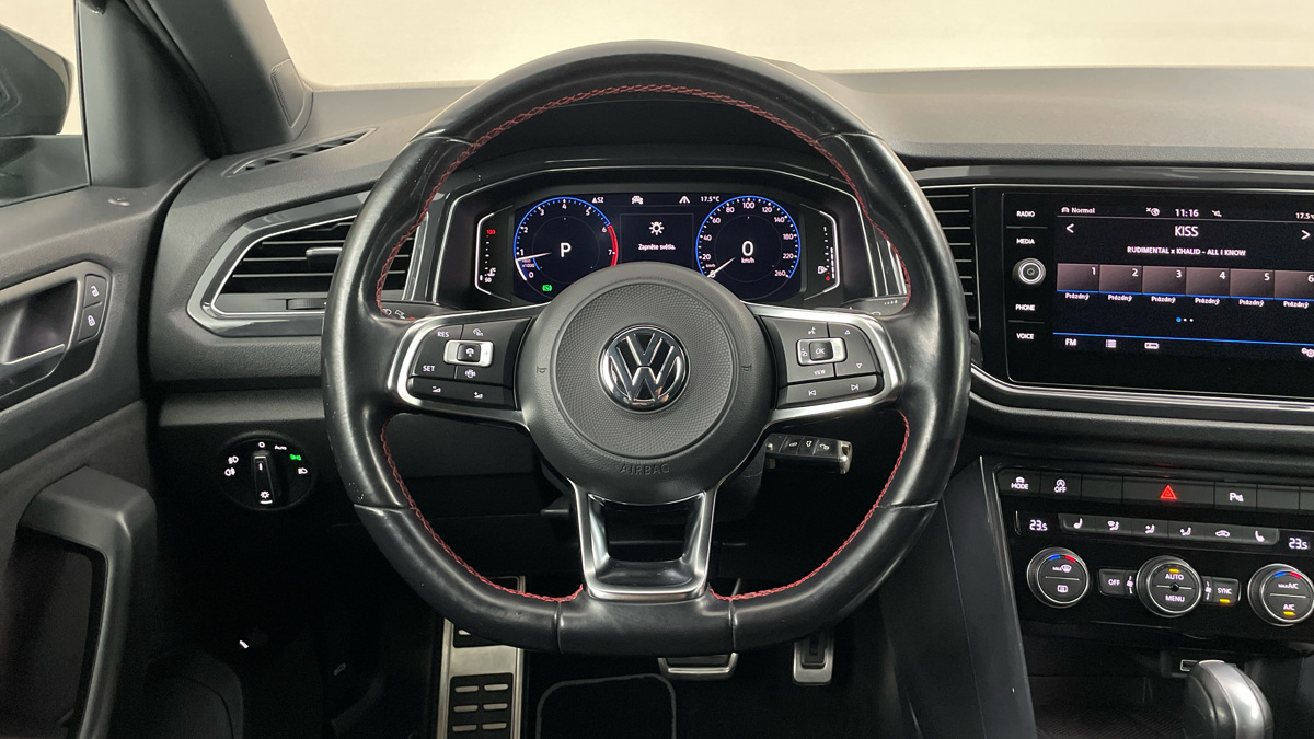 Volkswagen T-Roc - 9