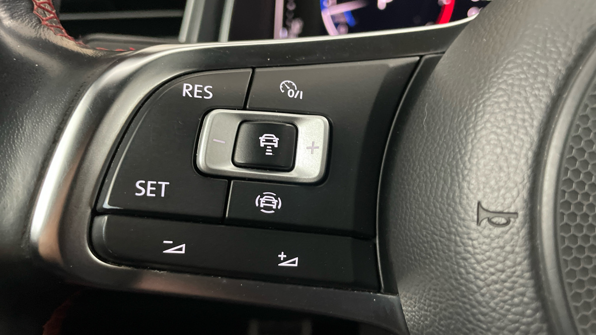 Volkswagen T-Roc - 14