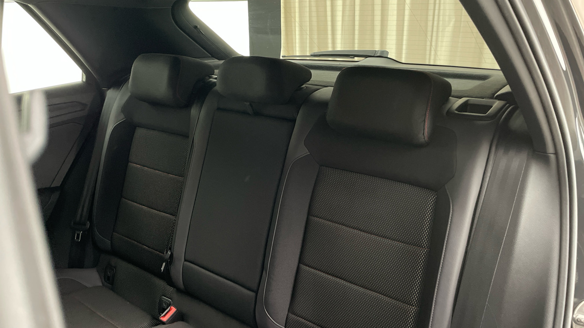 Volkswagen T-Roc - 16