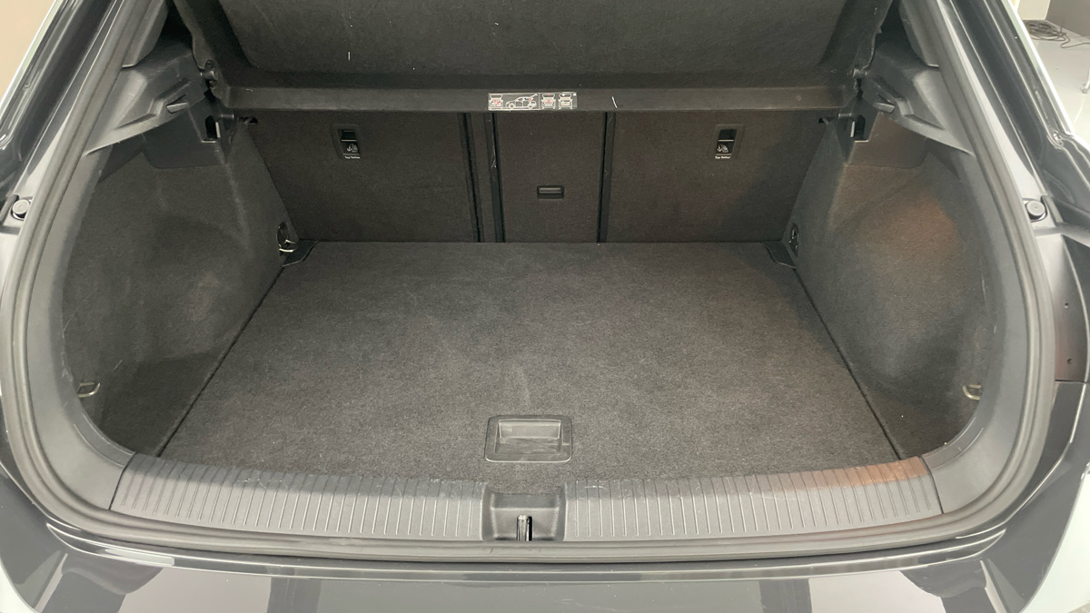 Volkswagen T-Roc - 17