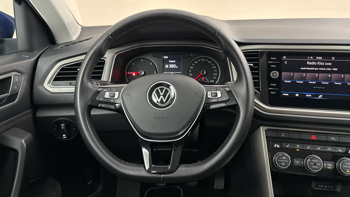 Volkswagen T-Roc - 9