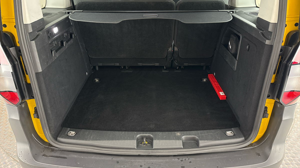 Volkswagen Caddy - 17