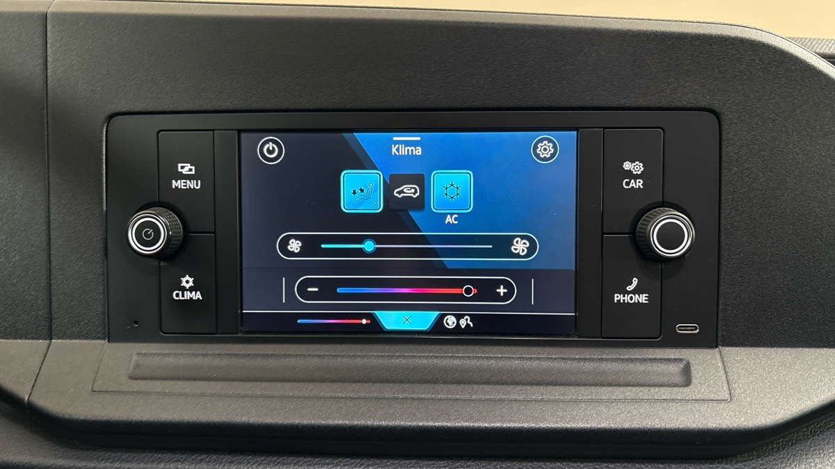 Volkswagen Caddy - 23