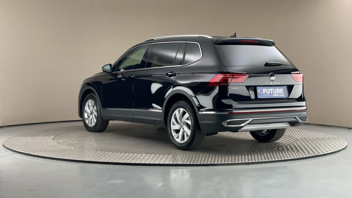 Volkswagen Tiguan Allspace - 2